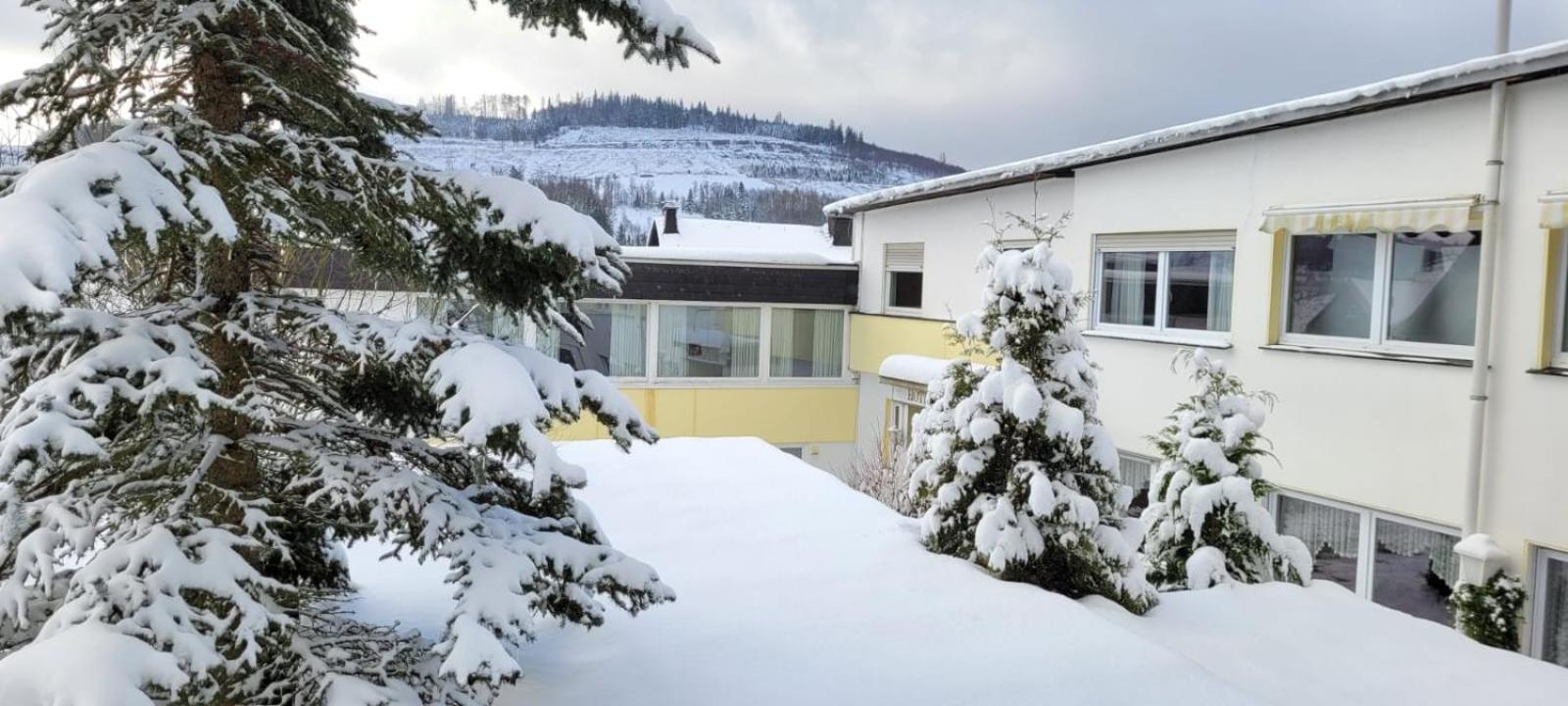 Berghotel Natura Bed & Breakfast Винтерберг Экстерьер фото